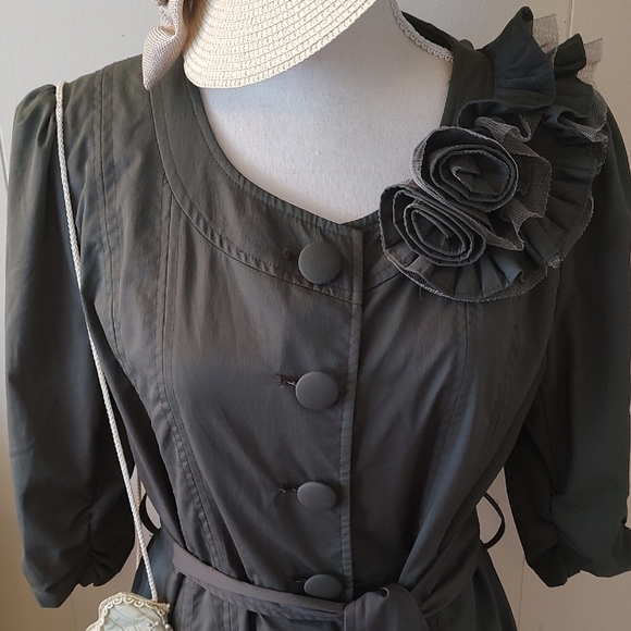 Olive Green Cotton Dress with Floral Detail Medium - Picture 1 of 16
